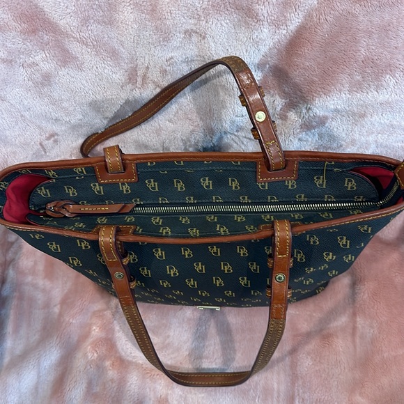 Dooney & Bourke tote … EUC - Picture 10 of 13